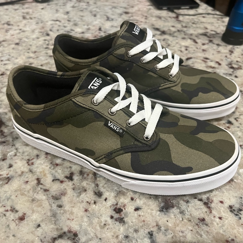 Youth‎ Vans Green Camouflage Sneakers with White Accents